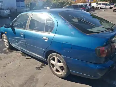 Sloopvoertuig nissan primera hatchback (p11) 1.8 16v van het jaar 2001 aangedreven qg18de