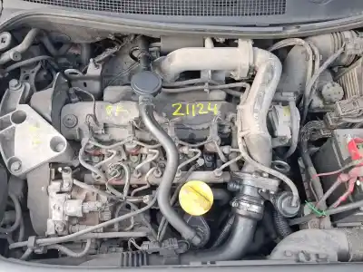 Veicolo di demolizione renault megane ii (bm0/1_, cm0/1_) 1.9 dci (bm0g, cm0g) dell'anno 2004 alimentato f9q 800