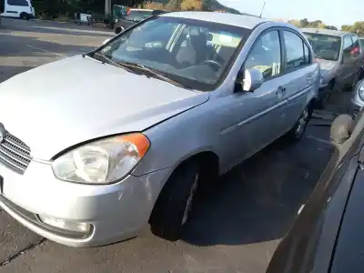 Veículo de Sucata hyundai accent iii sedán (mc) 1.5 crdi gls do ano 2007 alimentado d4fa