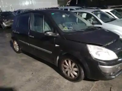 Veicolo di demolizione renault scénic ii (jm0/1_) 1.9 dci (jm14) dell'anno 2007 alimentato f9q 803,f9q 804,f9q 816,f9q 818