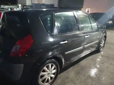 Veicolo di demolizione renault scénic ii (jm0/1_) 1.9 dci (jm14) dell'anno 2007 alimentato f9q 803,f9q 804,f9q 816,f9q 818