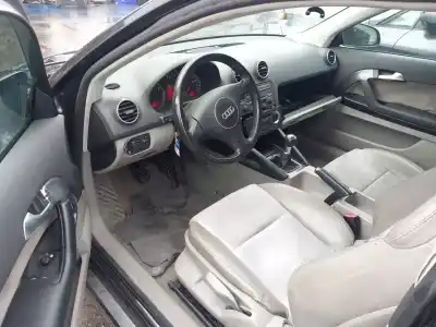 Veículo de Sucata audi a3 (8p1) 2.0 fsi do ano 2003 alimentado axw,blr,blx,bly,bmb,bvy,bvz