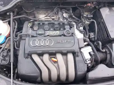 Veículo de Sucata AUDI A3 (8P1) 2.0 FSI do ano 2003 alimentado AXW,BLR,BLX,BLY,BMB,BVY,BVZ