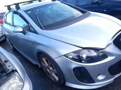 Veículo de Sucata seat leon (1p1) 2.0 tdi 16v do ano 2006 alimentado bkd,cfhc,clcb