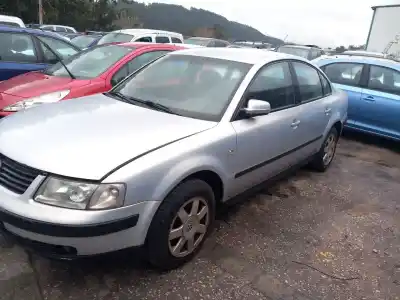 Veículo de Sucata volkswagen passat b5 (3b2) 1.9 tdi do ano 1999 alimentado ajm,atj