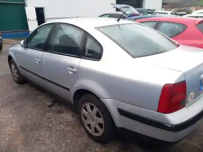 Veículo de Sucata volkswagen passat b5 (3b2) 1.9 tdi do ano 1999 alimentado ajm,atj