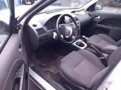 Veículo de Sucata ford mondeo iii sedán (b4y) 2.0 16v tddi / tdci do ano 2001 alimentado d6ba,hjba,hjbb,hjbc,hjbe