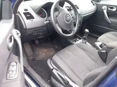 Veículo de Sucata renault megane ii ranchera familiar (km0/1_) 1.5 dci (km16, km1e) do ano 2008 alimentado k9k 732