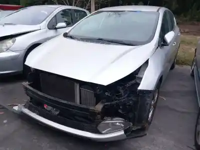 Scrapping Vehicle kia cee'd (jd) 1.6 crdi 128 of the year 2015 powered d4fb