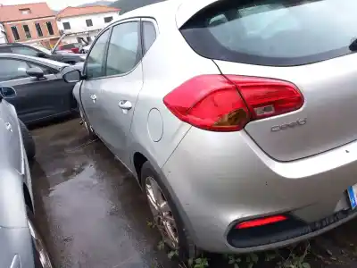 Scrapping Vehicle kia cee'd (jd) 1.6 crdi 128 of the year 2015 powered d4fb