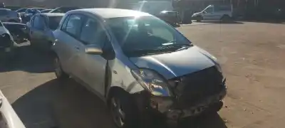Véhicule à la ferraille toyota yaris (_p9_) 1.4 d-4d (nlp90_) de l'année 2007 alimenté 1ndtv