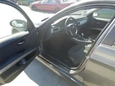 Sloopvoertuig bmw serie 3 berlina (e90) 320d van het jaar 2008 aangedreven n47d20a