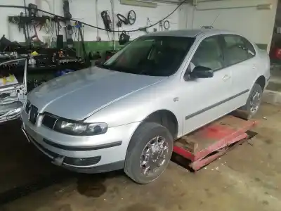 Veículo de Sucata seat toledo (1m2) select do ano 2000 alimentado ahf