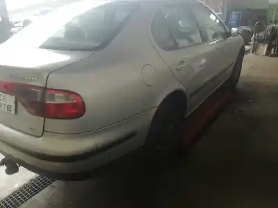 Veículo de Sucata seat toledo (1m2) select do ano 2000 alimentado ahf