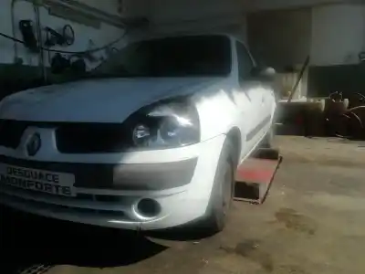 Здавання транспортного засобу renault clio ii fase ii (b/cb0) authentique року 2004 потужний d7f720