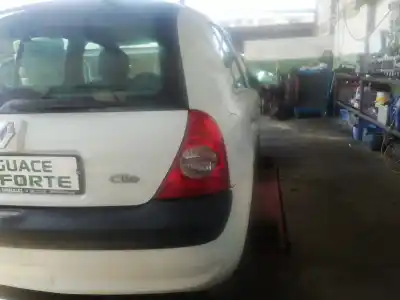Здавання транспортного засобу renault clio ii fase ii (b/cb0) authentique року 2004 потужний d7f720
