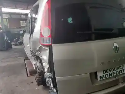 Verschrottungsfahrzeug renault espace iv (jk0) 2.0 dynamique [2.0 ltr. - 110 kw dci diesel fap] des jahres 2003 angetrieben g9t742