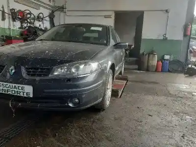 Veículo de Sucata RENAULT LAGUNA II (BG0) Confort Authentique do ano 2005 alimentado F9Q674