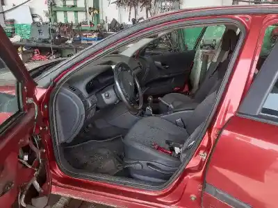 Veículo de Sucata renault laguna ii (bg0) confort authentique do ano 2004 alimentado f9q670