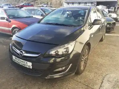 Véhicule à la ferraille opel astra j (p10) 1.7 cdti (68) de l'année 2013 alimenté a 17 dtf,a 17 dts