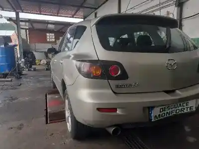 Veículo de Sucata mazda 3 berlina (bk) 1.6 cd diesel cat do ano 2006 alimentado y6