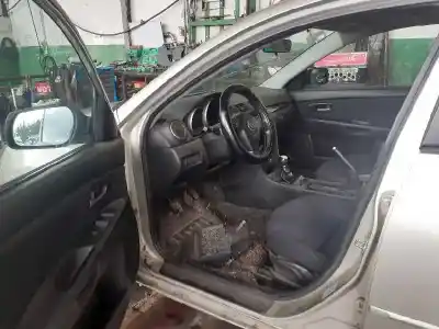 Veículo de Sucata mazda 3 berlina (bk) 1.6 cd diesel cat do ano 2006 alimentado y6