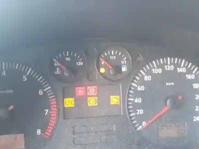 Veículo de Sucata seat toledo (1m2) 1.6 do ano 2004 alimentado g-bcb