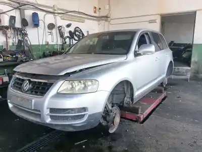 Veículo de Sucata volkswagen touareg (7la, 7l6, 7l7) 3.2 v6 do ano 2004 alimentado azz,bkj,bmv,bmx,brj
