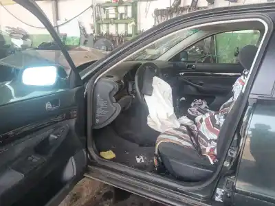 Здавання транспортного засобу audi a4 b5 (8d2) 2.6 року 1995 потужний abc