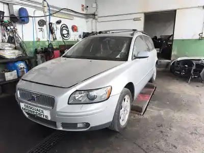 Veicolo di demolizione VOLVO V50 (545)  dell'anno 2025 alimentato D 4204 T