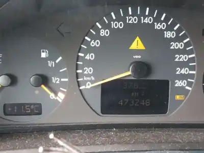 Veicolo di demolizione mercedes-benz clase e (w210) e 270 cdi (210.016) dell'anno 2004 alimentato om 612.961