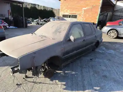 Vehicul casat VOLKSWAGEN VENTO (1H2)  al anului 1993 alimentat AAZ
