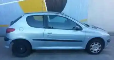 Sloopvoertuig PEUGEOT                                            206 BERLINA                                                                                                                                                                                                                                                X-Line                                                                                                                                                                                                                                                     van het jaar 2005 aangedreven 8HZ