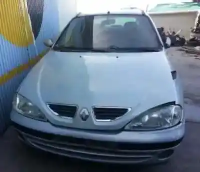 Vehicul casat renault megane i berlina hatchback (ba0) 1.9 diesel al anului 2000 alimentat f8q n6