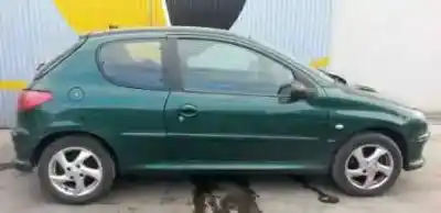 Vehículo de desguace peugeot 206 berlina xs del año 2004 con motor nfu