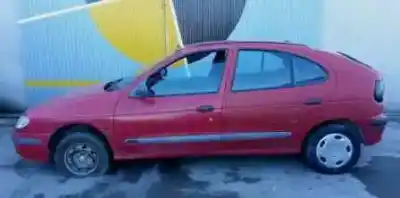 Vehicul casat renault megane i berlina hatchback (ba0) 1.6e alize al anului 1996 alimentat k7m