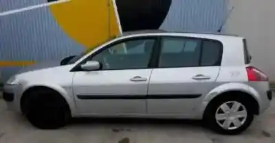 Vehículo de desguace RENAULT MEGANE II BERLINA 5P Confort Authentique del año 2005 con motor F9Q800