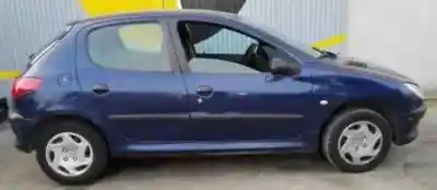 Vehículo de desguace PEUGEOT 206 BERLINA XR del año 2000 con motor WJY