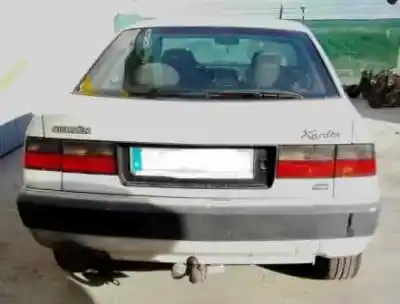 Véhicule à la ferraille citroen xantia berlina 2.1 td activa de l'année 1996 alimenté p8c