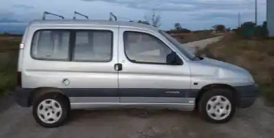 Sloopvoertuig citroen berlingo 1.9 d x familiar van het jaar 1998 aangedreven d9b