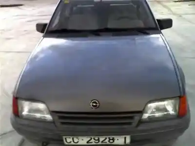 Sloopvoertuig opel kadett e 1.6 van het jaar 1989 aangedreven 16sh