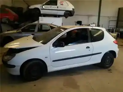 Здавання транспортного засобу PEUGEOT                                            206                                                                                                                                                                                                                                                        BERLINA 1.4                                                                                                                                                                                                                                                року 1999 потужний KFX