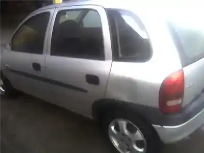 Veículo de Sucata opel corsa b 1.2 16v cat (x 12 xe / lw4) do ano 2000 alimentado x12xe