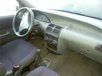 Veículo de Sucata fiat punto berl. (176) 1.1 do ano 1996 alimentado 176b2000