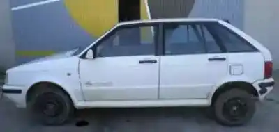 Veículo de Sucata SEAT IBIZA 1.5 G 021D2000 do ano 1992 alimentado 021D2000