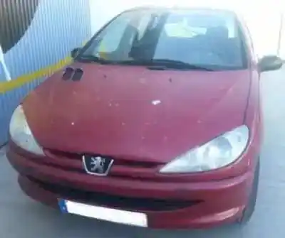 Vehicul casat peugeot                                            206                                                                                                                                                                                                                                                        berlina 1.4                                                                                                                                                                                                                                                al anului 2000 alimentat kfx