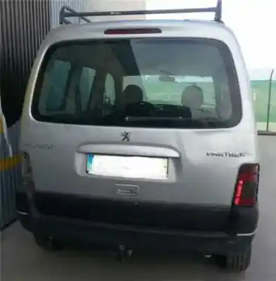 Veículo de Sucata peugeot partner 2.0 hdy -rhy do ano 2004 alimentado rhy