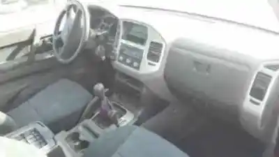 Здавання транспортного засобу mitsubishi montero (v80/v90) 3.2 di-d invite року 2005 потужний 4m41