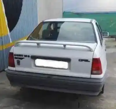 Veículo de Sucata opel kadett e 1.6 do ano 1991 alimentado 16sv