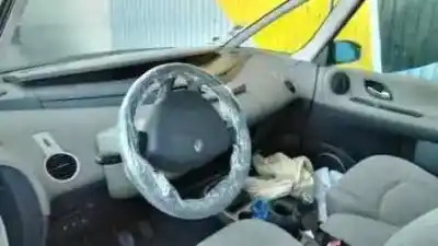 Здавання транспортного засобу renault espace iv (jk0) 1.9 dci diesel року 2002 потужний 